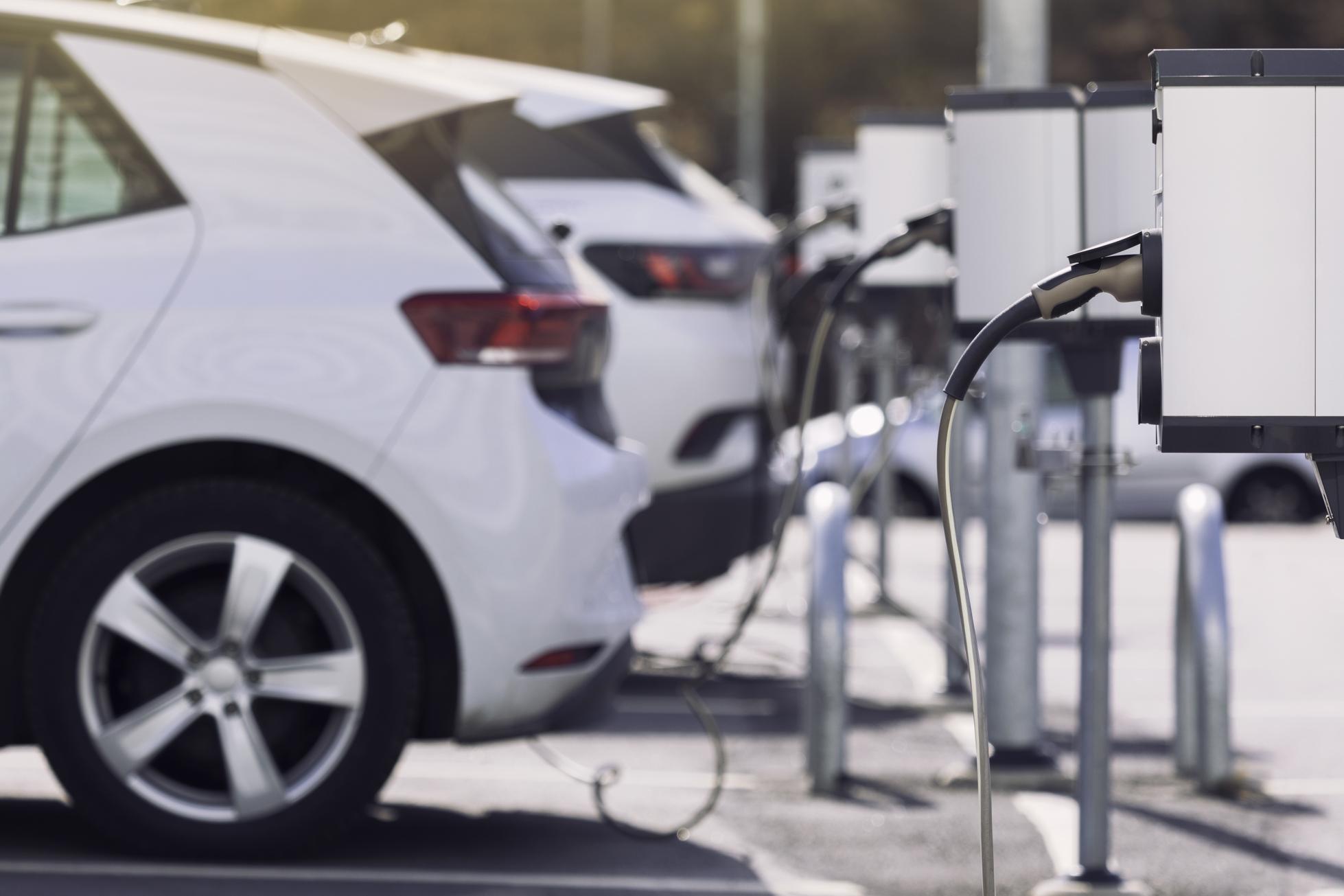 Tesla_Toyota_carbon
