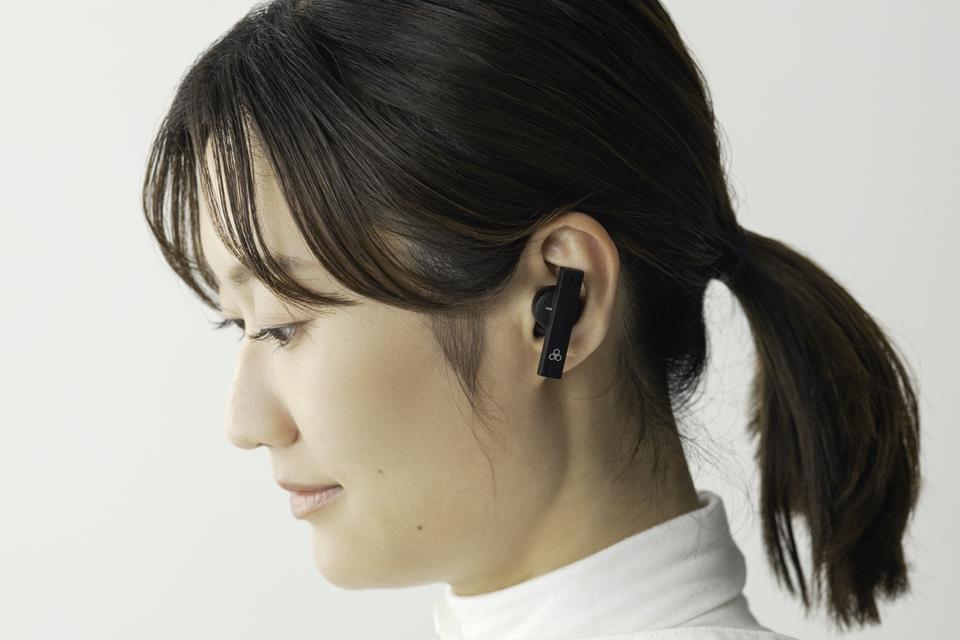 Japanese Audio Brand Final Releases Flagship ZE8000 TWS Earbuds