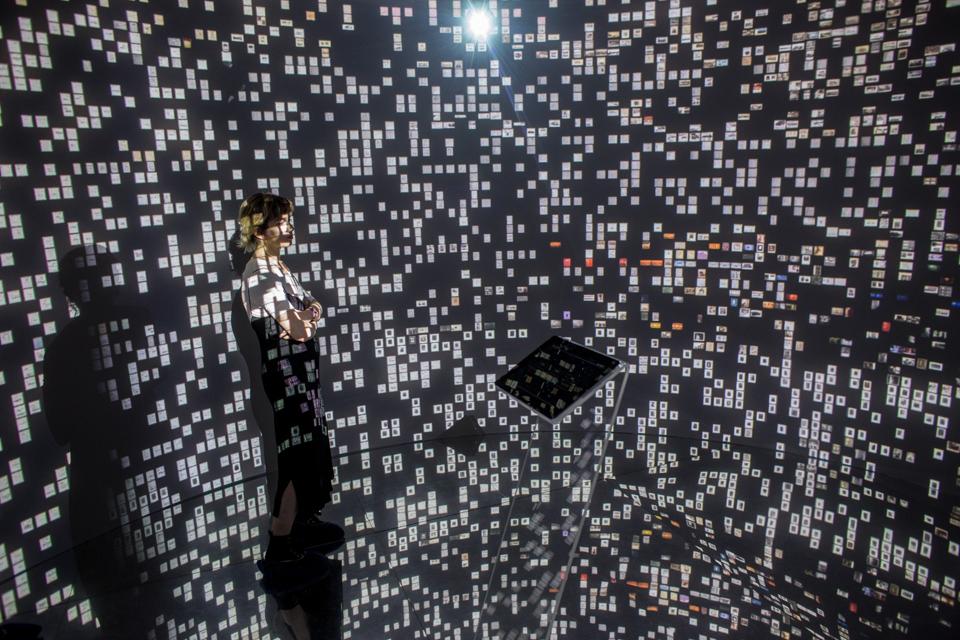 Turkish Artist Uses Artificial Intelligence To Share Historical Ottoman Archives