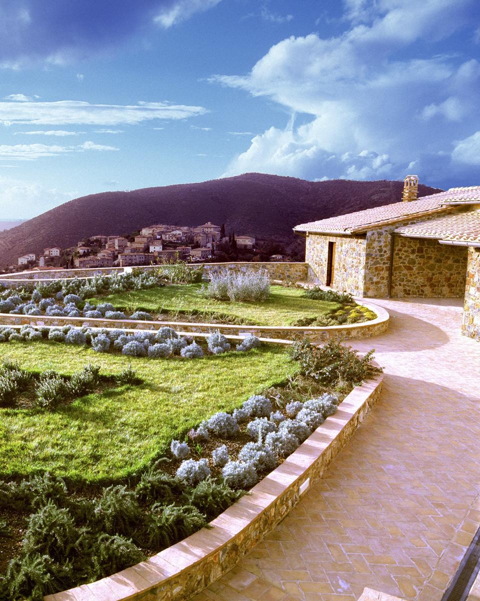 Poggio di Sotto Photo Credit ColleMassari Wine Estates