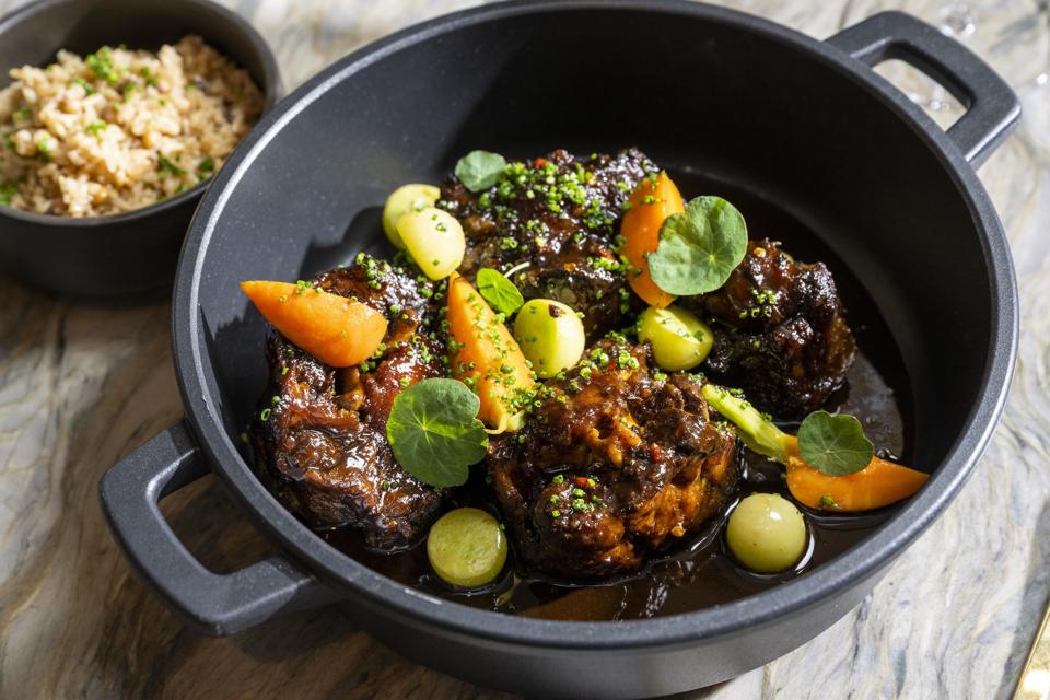 Braised Oxtails PC Evan Sung (2)