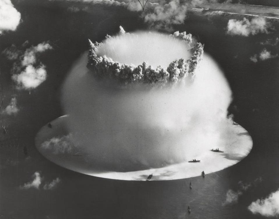 "Crossroads_baker_explosion2"