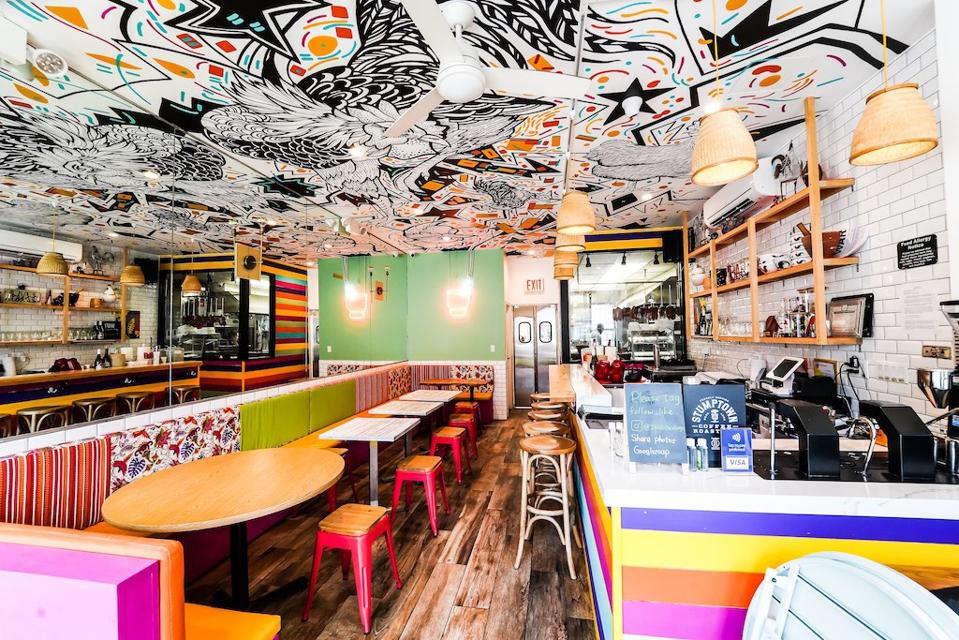 The interior of Zaab Zaab in Elmhurst