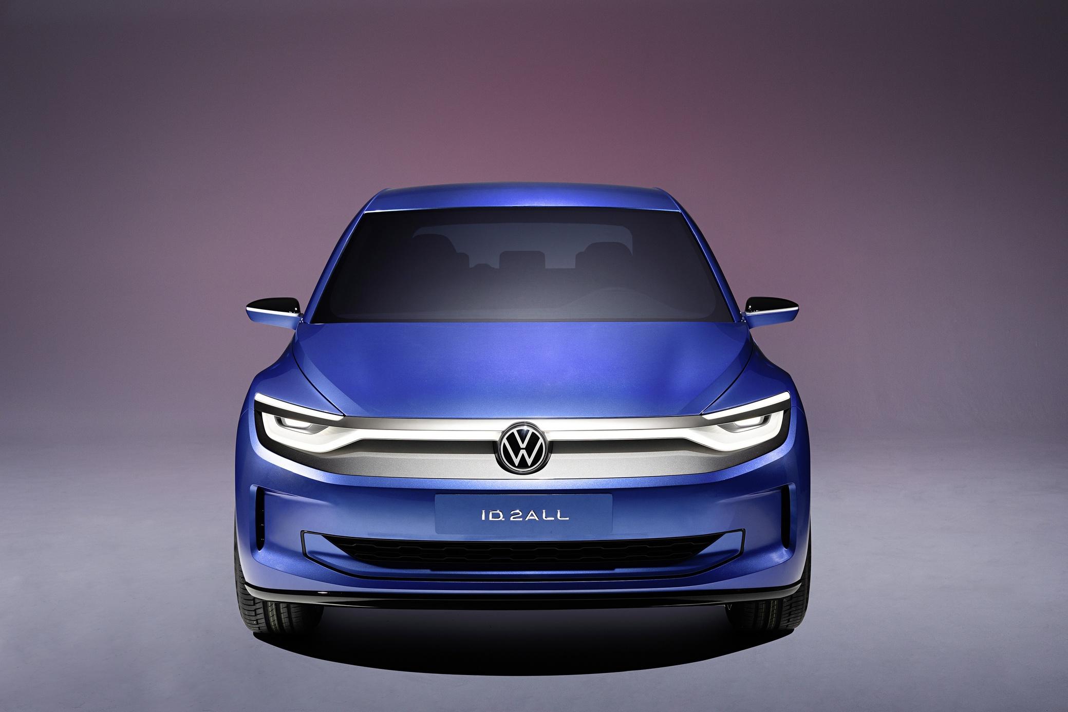 "VW_GM_Tesla_дешеві_електромобілі"