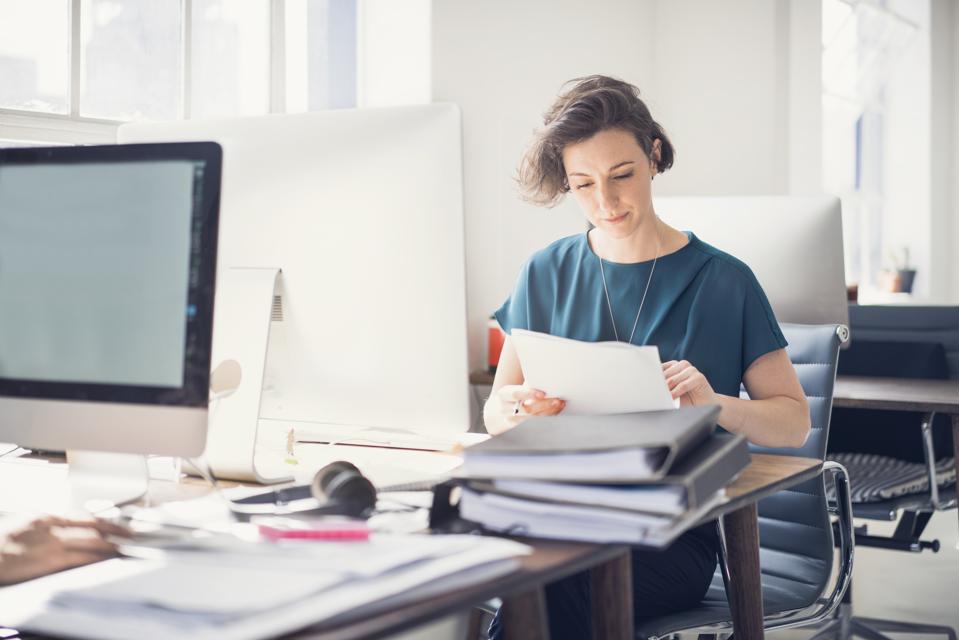 6 Ways To Stay Organized During A Job Search