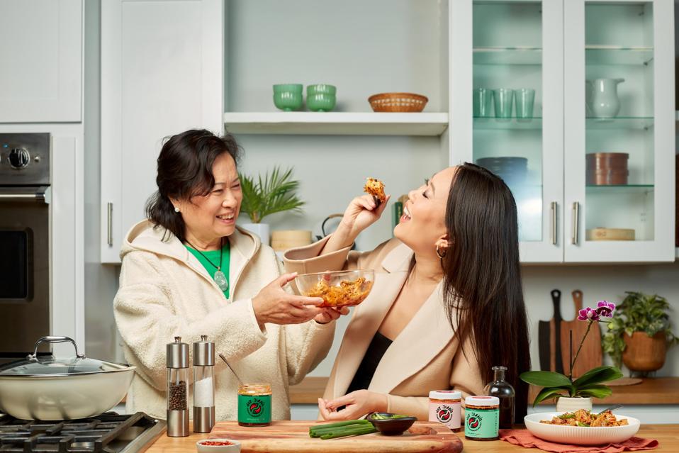 kelly bling empire mom