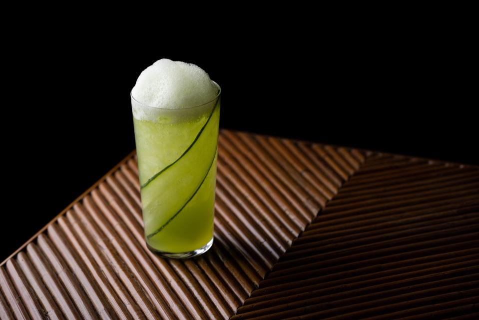 sea-spray-cocktail_best-spring-cocktails-2023