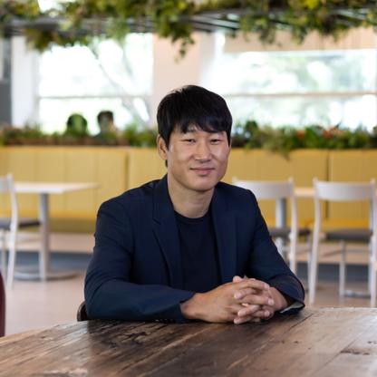 Lee Su-jin Net Worth and Profile