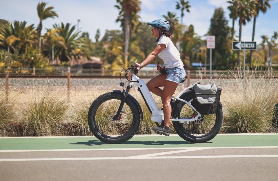 Ride1Up Goes Big With New Cargo-Capable ‘Rift’ Fat Tire E-bike