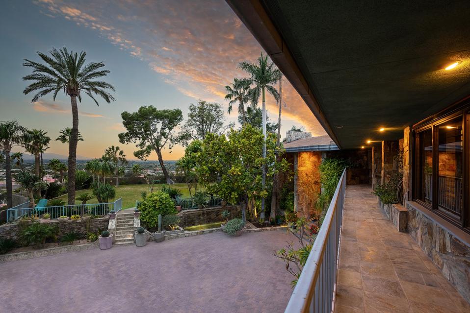 house on the hill ハウスオンザヒル house on the hill ハウスオンザヒル ハウスオンザヒル house on the