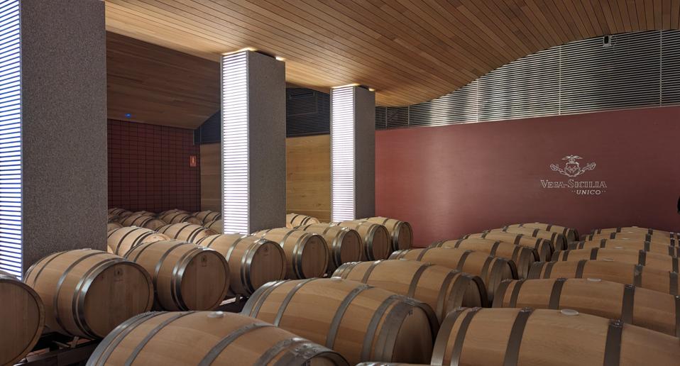 Wine barrels containing Unico