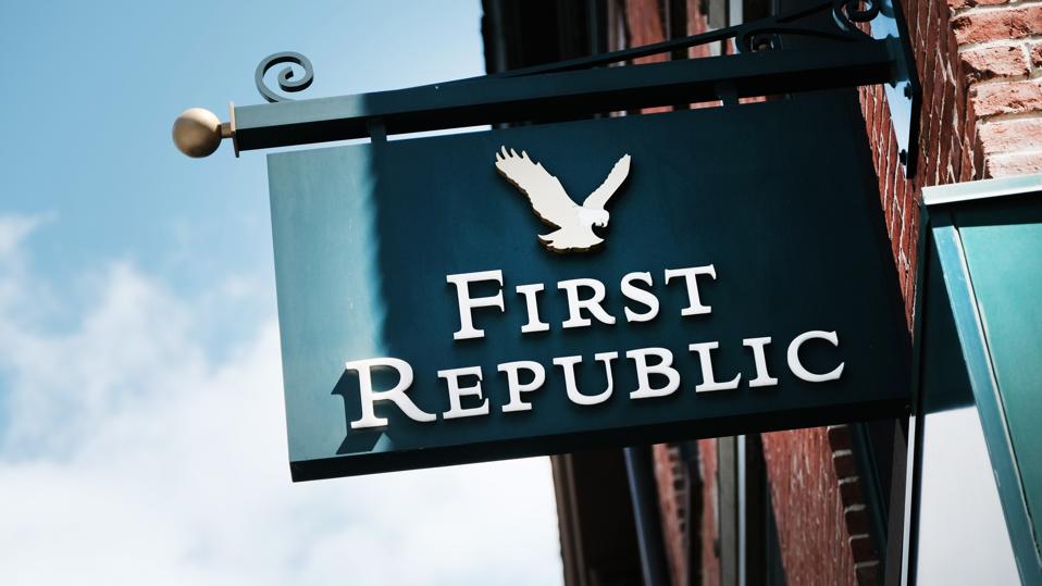 Troubled First Republic Bank Reports First Quarter Earnings