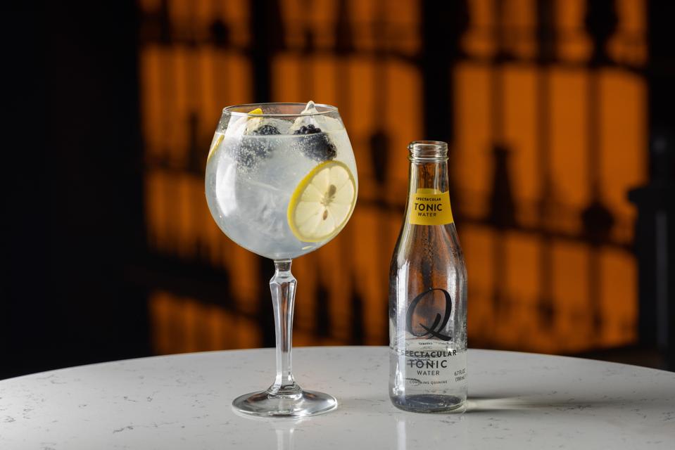 brockmans-bramble_marshall-minaya_valerie-NYC__best-gin-and-tonic-recipes_2023