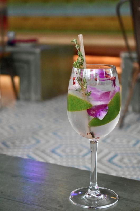 elixir-of-life_tabu-chicago_best-gin-and-tonic-recipes_2023