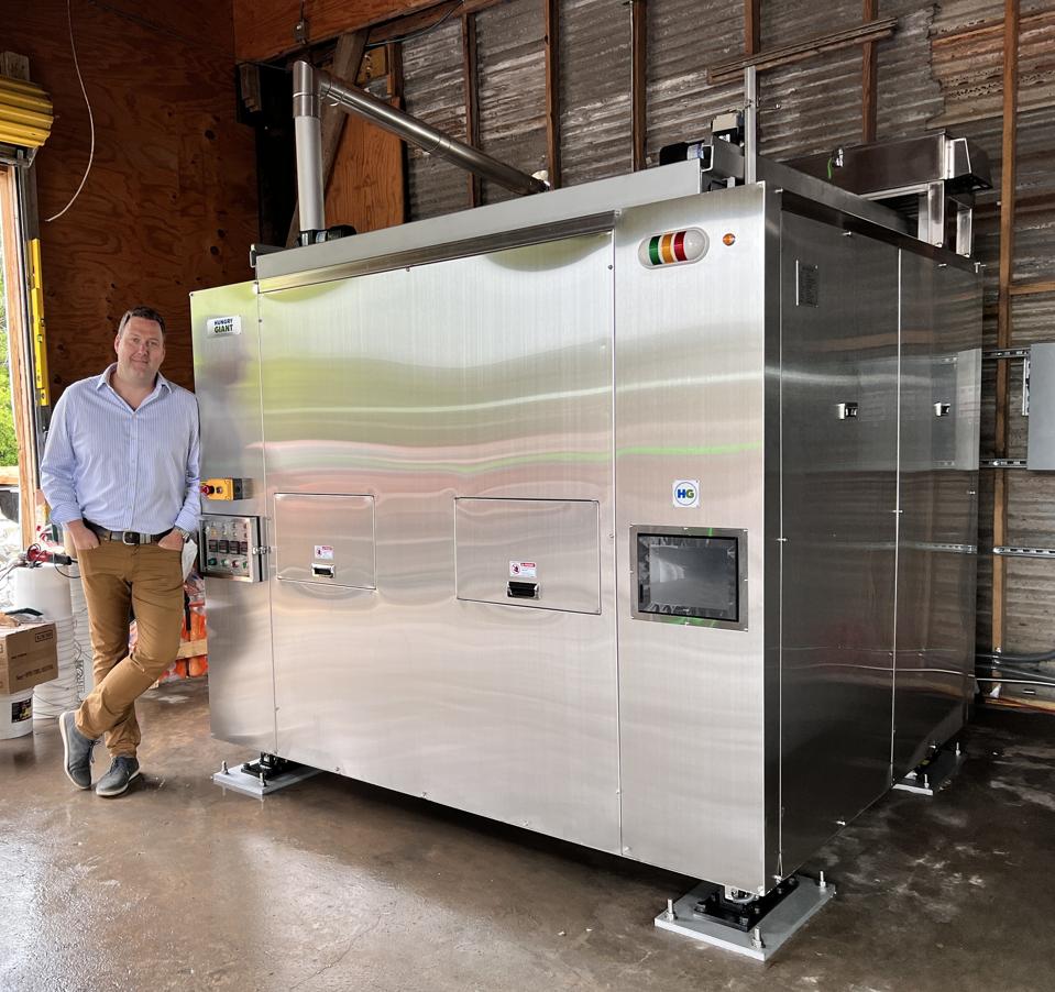 Hungry Giant Chris Obrien and Dehydrator