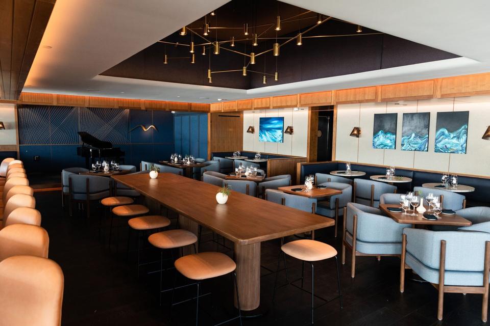 The dining room at Mavericks Montauk