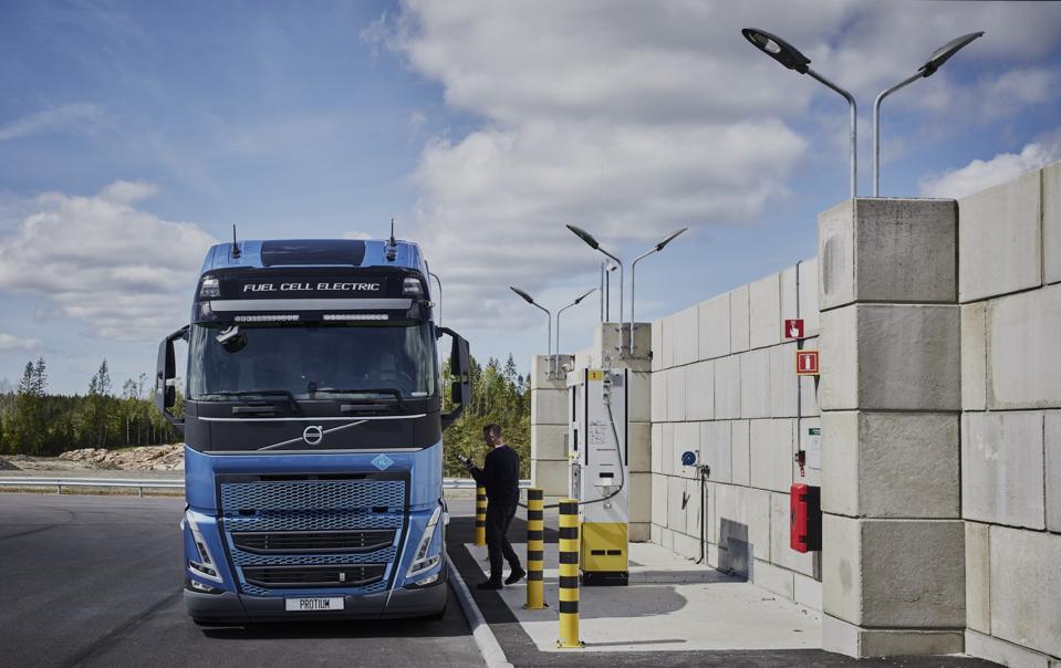 Volvo truck fueling