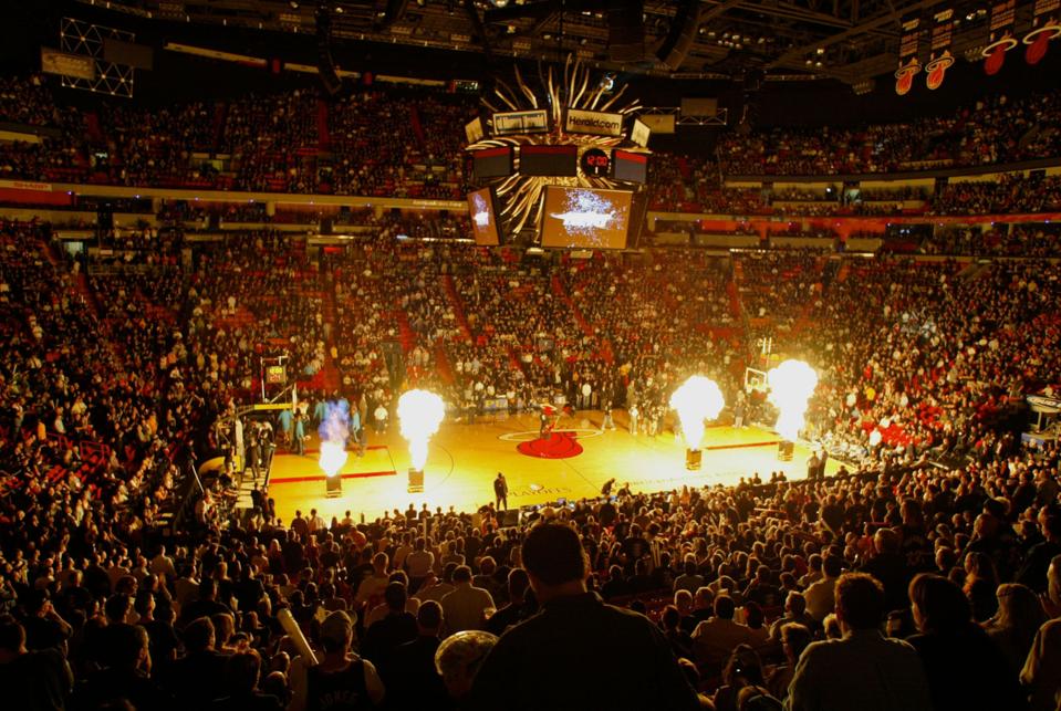 Hornets v Heat