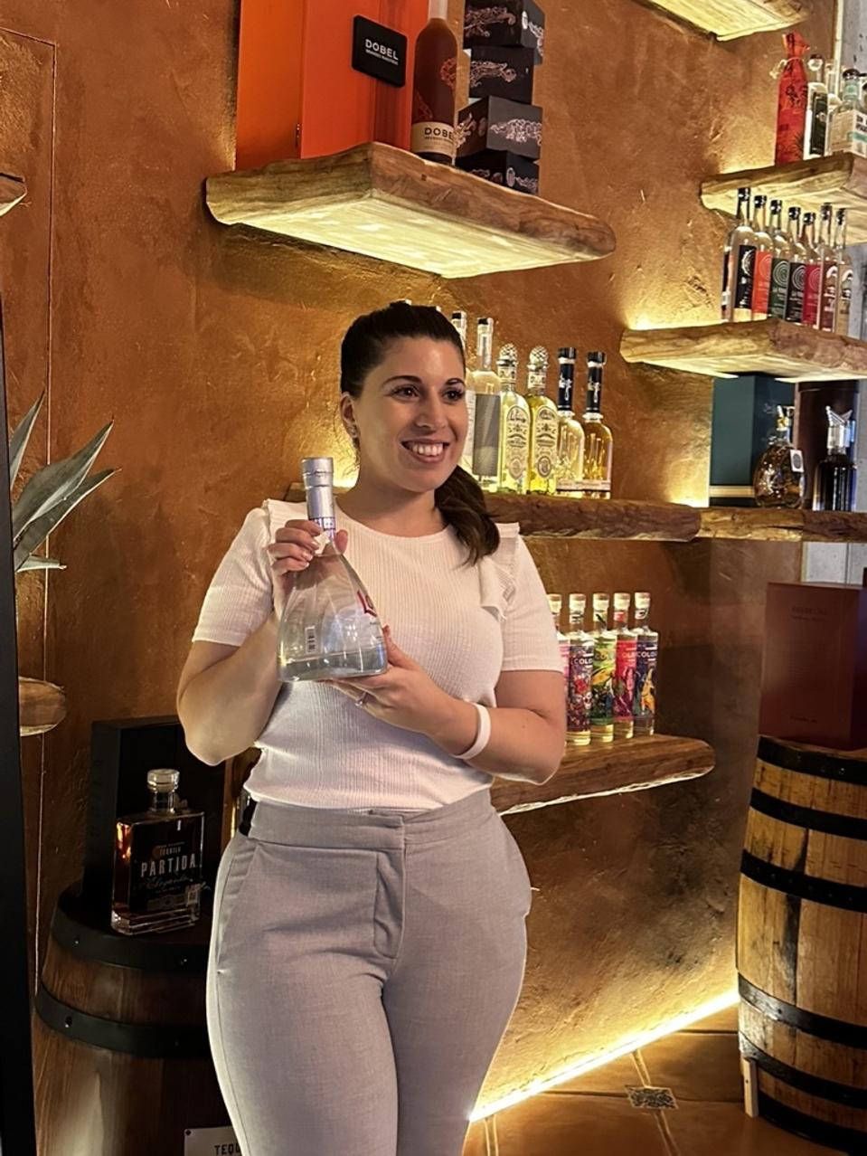 0DF6070E-A9AB-4040-8DF9-119350B8B22C_1_105_c