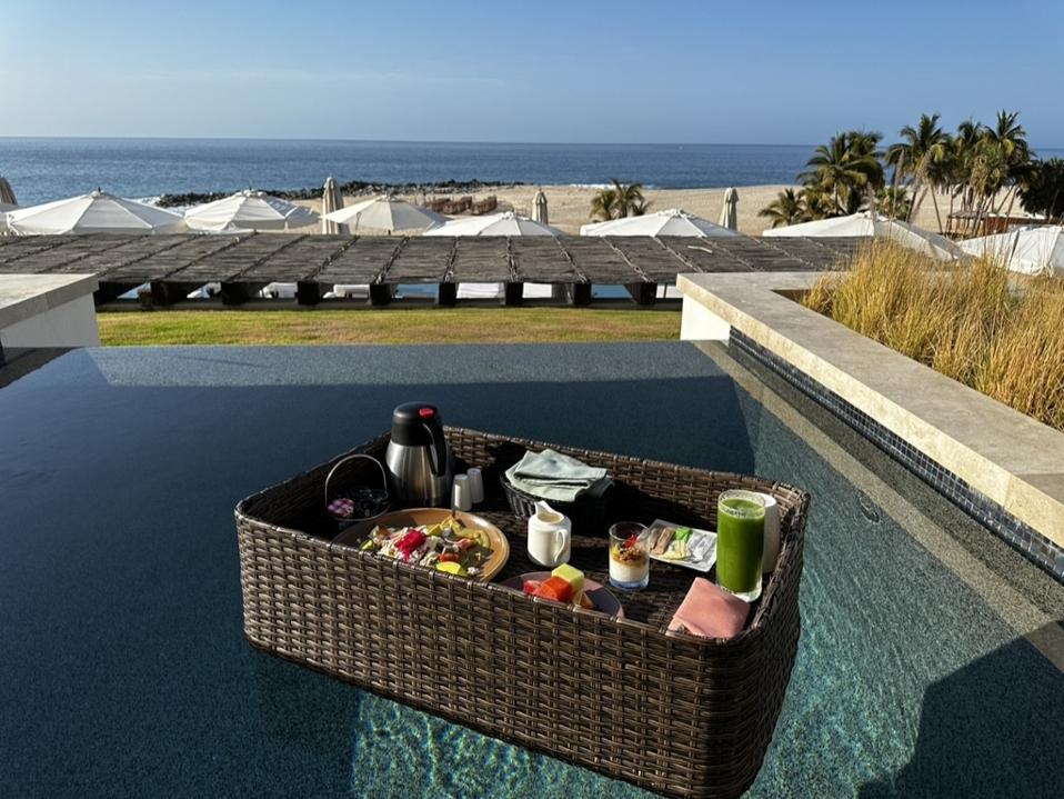 25EB8A41-B4DE-4471-A3E5-FFDE165B1442_1_105_c