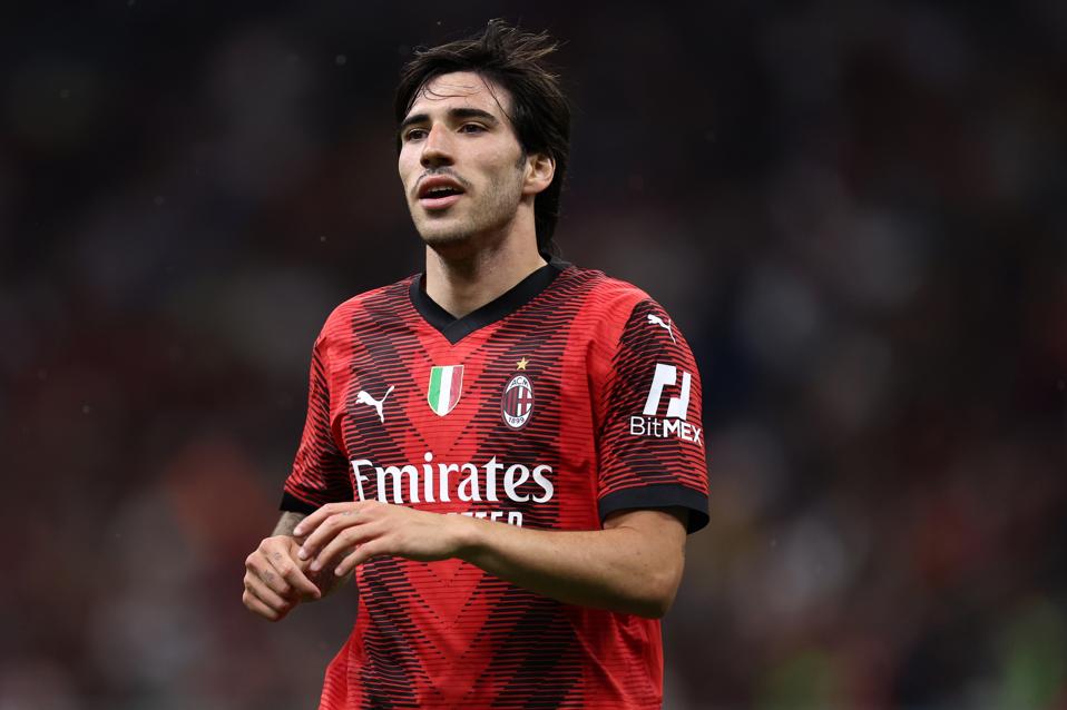 Sandro Tonali of Ac Milan looks on during the Serie A...