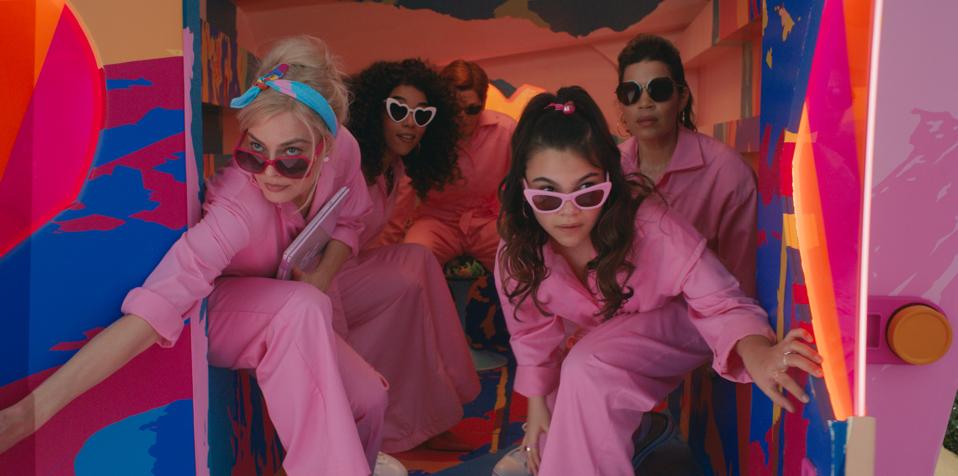 Margot Robbie, Alexandra Shipp, Michael Cera, Ariana Greenblatt, America Ferrara, 