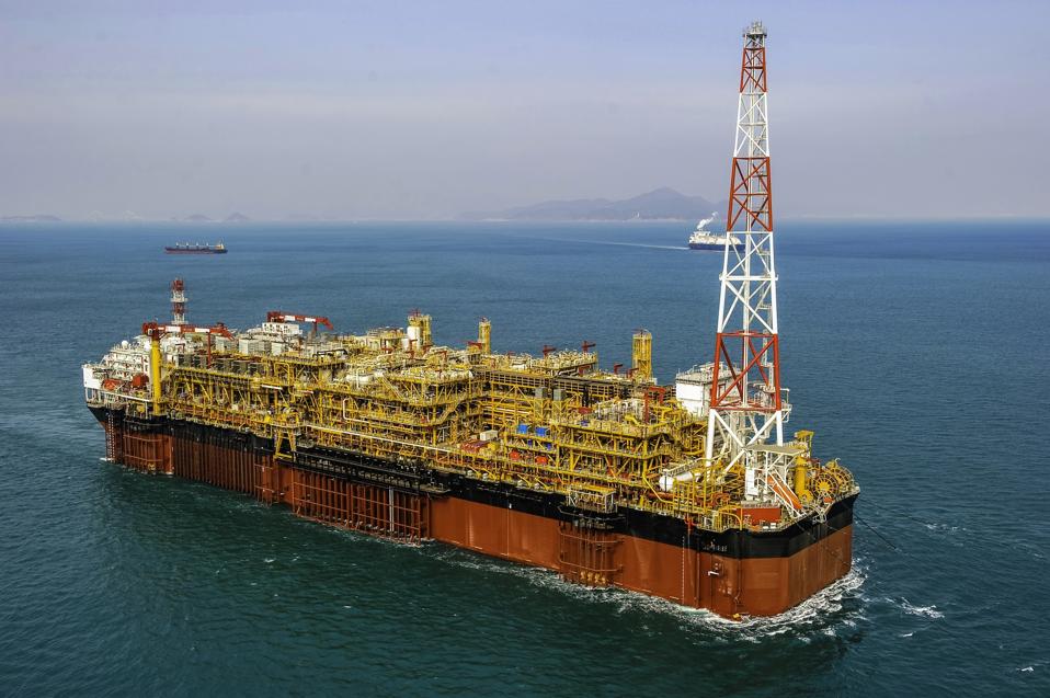 Oil & Gas offshore FPSO Oil Rig