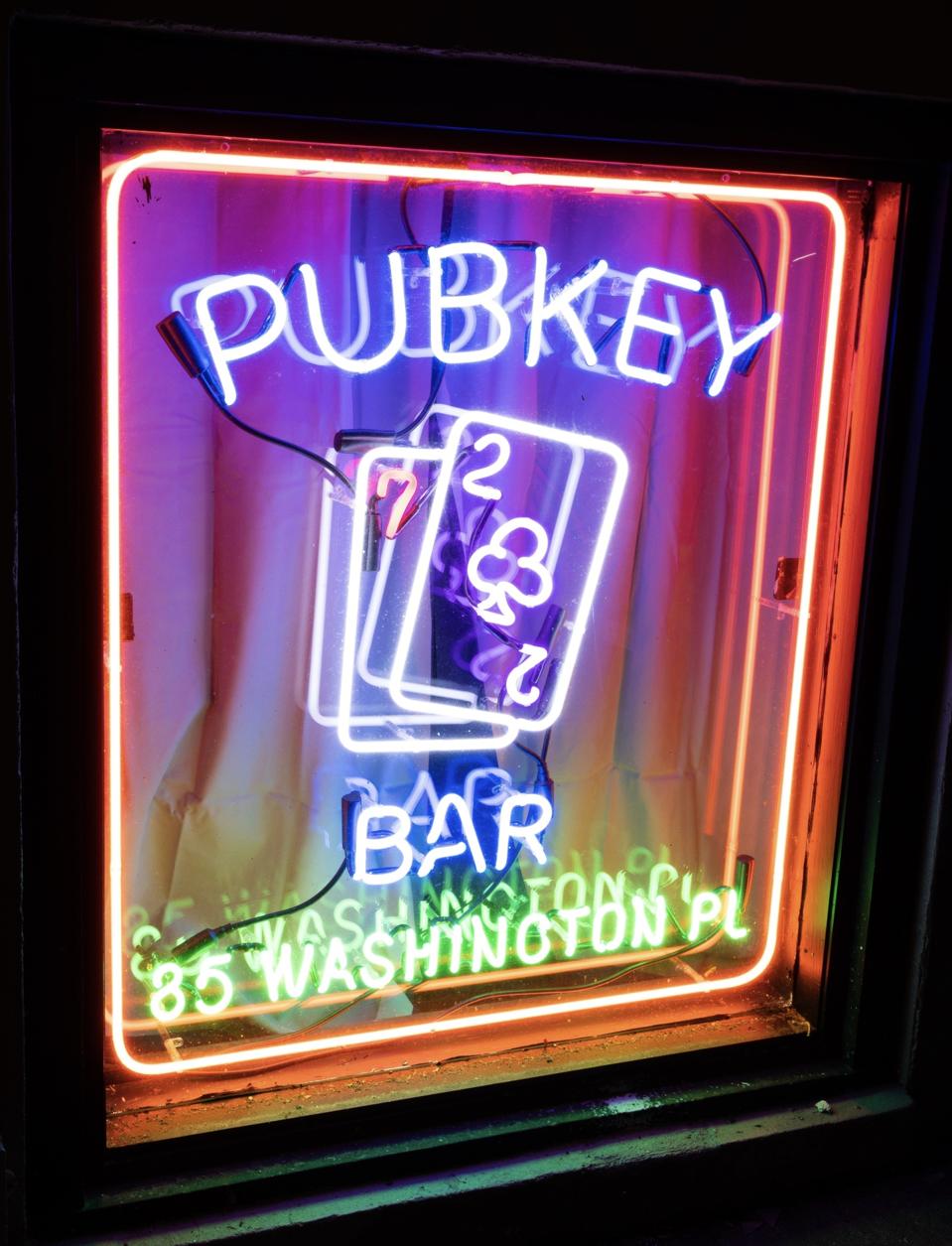 Bitcoin, Burgers, And Beer: Community On Tap At PubKey