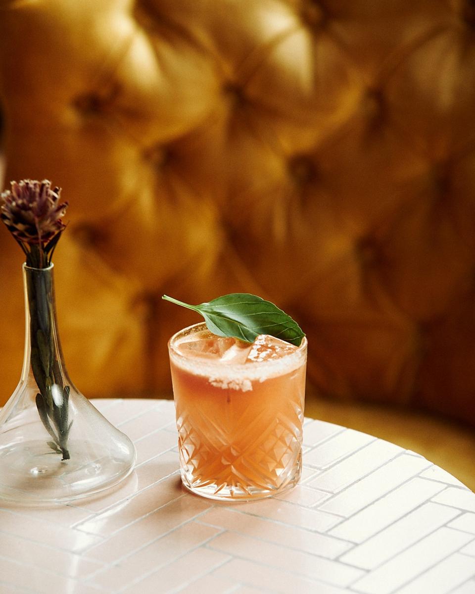 Terra Rossa Apotheke NoMad