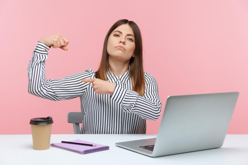 How To Brag Without The Backlash, According To New Research