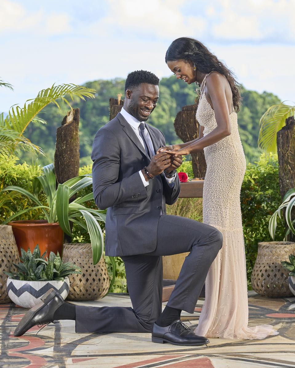 Dotun Olubeko proposes to Charity Lawson on The Bachelorette finale. 