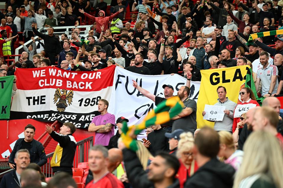 Manchester United v Nottingham Forest - Premier League