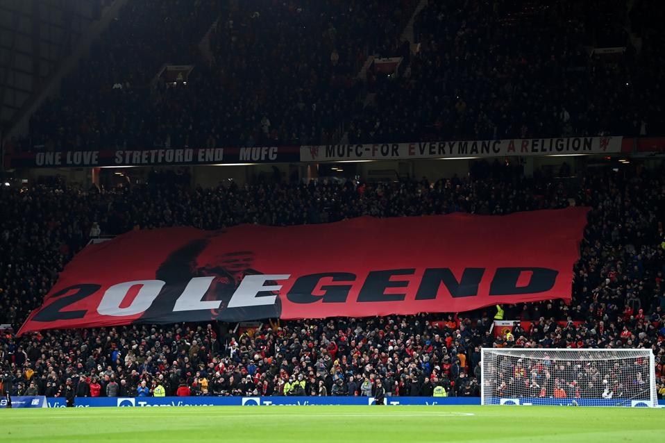 Manchester United v Arsenal - Premier League