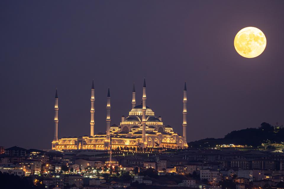 Supermoon in Istanbul