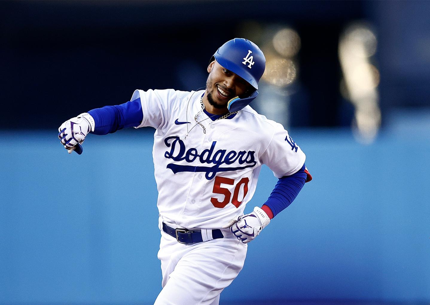 Mookie Betts LA Dodgers by Ronald Martinez_Getty Images