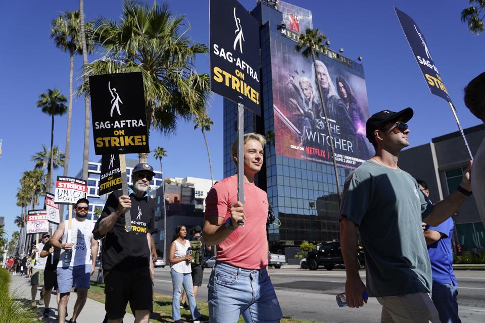 Hollywood Strikes