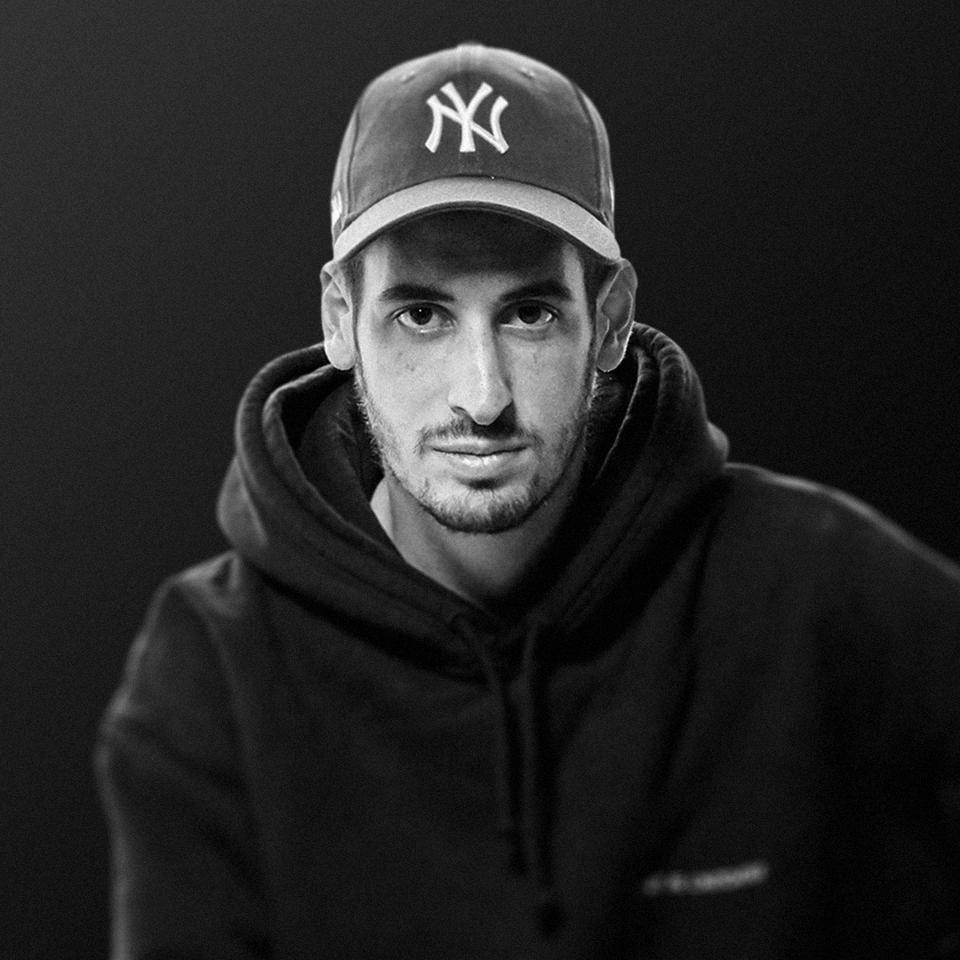 elliot-tebele-by-jamel-toppin-for-forbes_222178-removebg