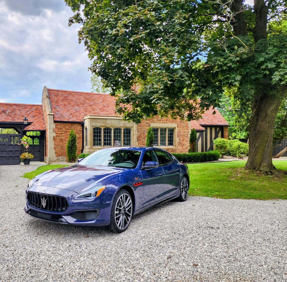 2015 Maserati Quattroporte | Carvana, image size:959x944
