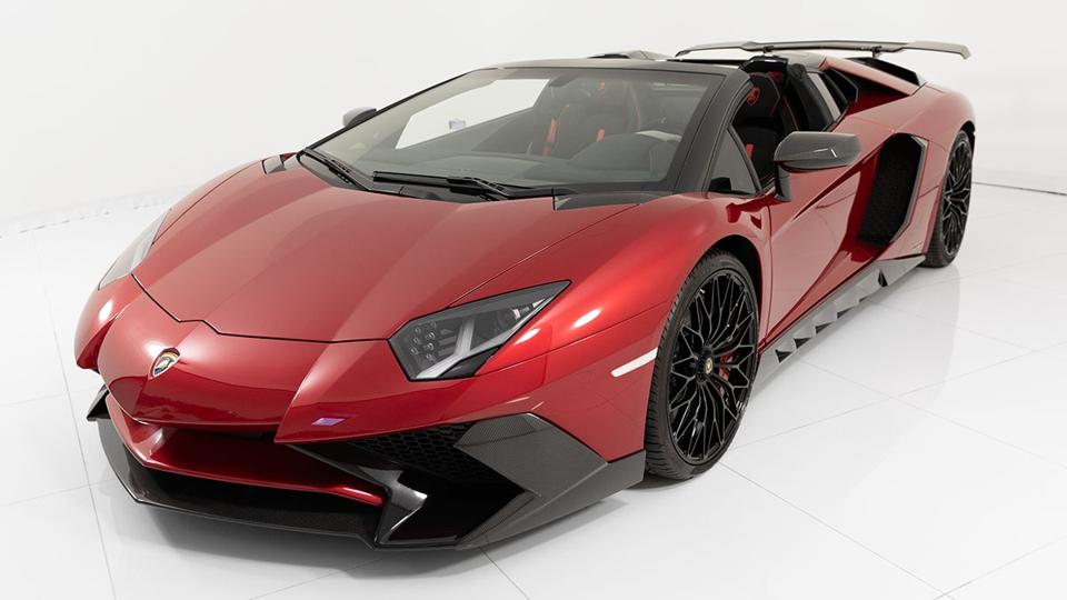 2017 Lamborghini Aventador