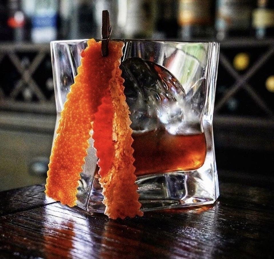 BENTON’S OLD FASHIONED Large