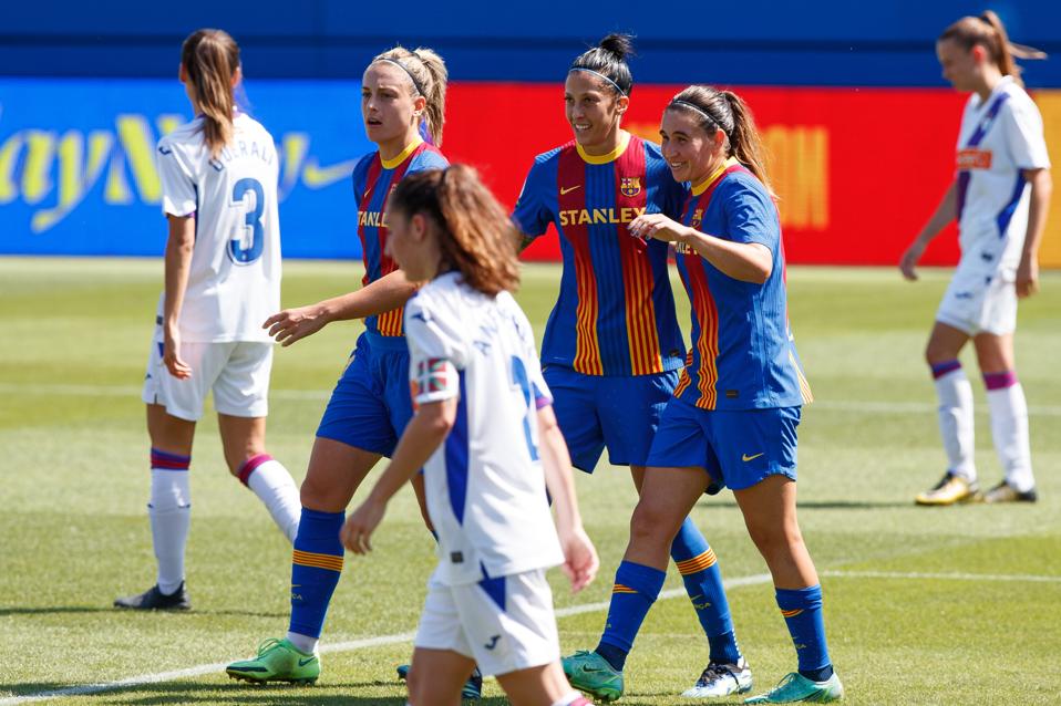 FC Barcelona v SD Eibar - Primera Iberdrola