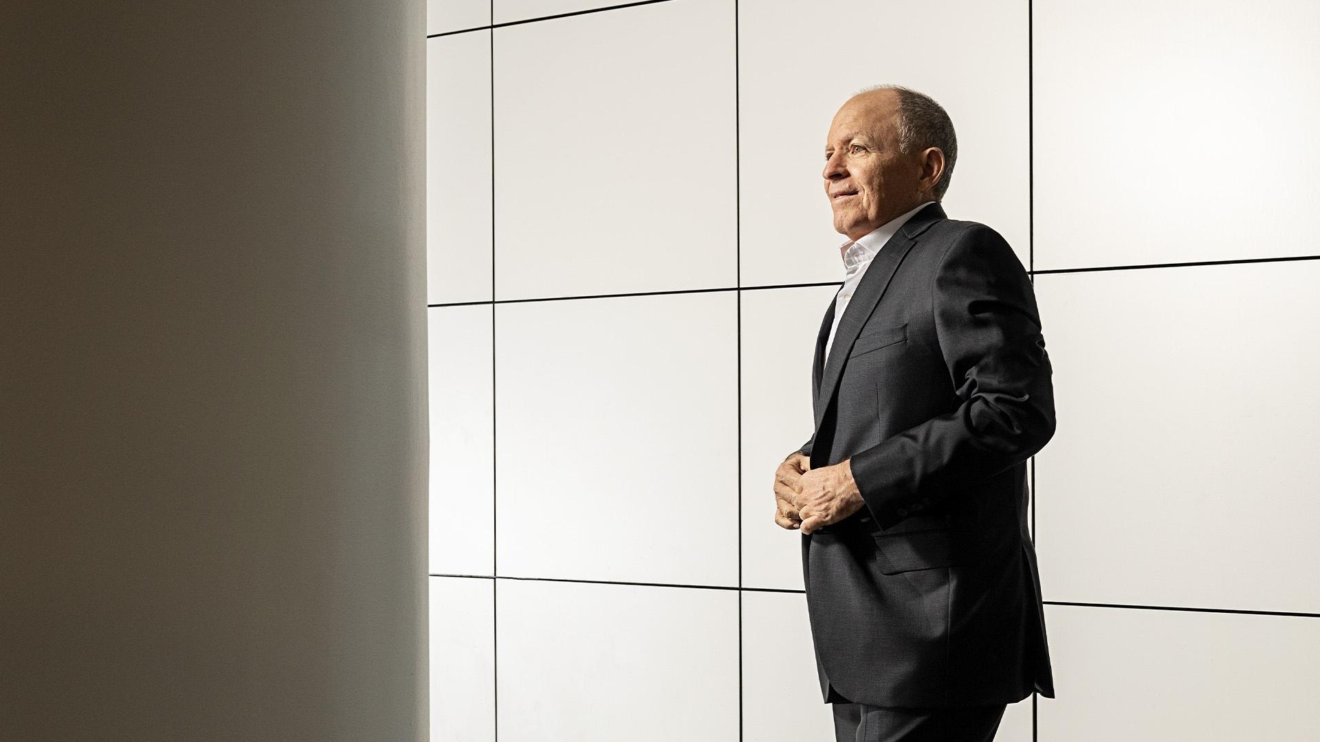 16x9__Juan Jose Gutierrez by Trevor Paulhus for Forbes