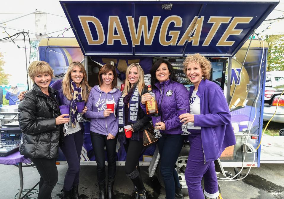 NCAA FOOTBALL: NOV 08 UCLA at Washington