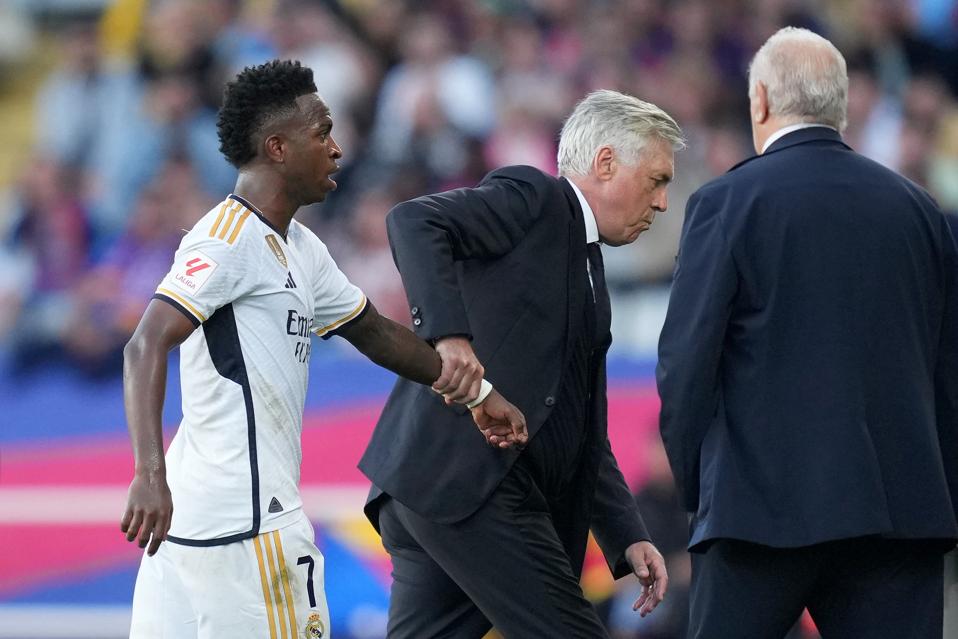 Dynamic Jose Mourinho Says Gianluca Prestianni Will Not Play For Him Again If He Racially Abused Vinicius Jr View Art Dynamic Jose Mourinho Says Gianluca Prestianni Will Not Play For Him Again If He Racially Abused Vinicius Jr View Art
