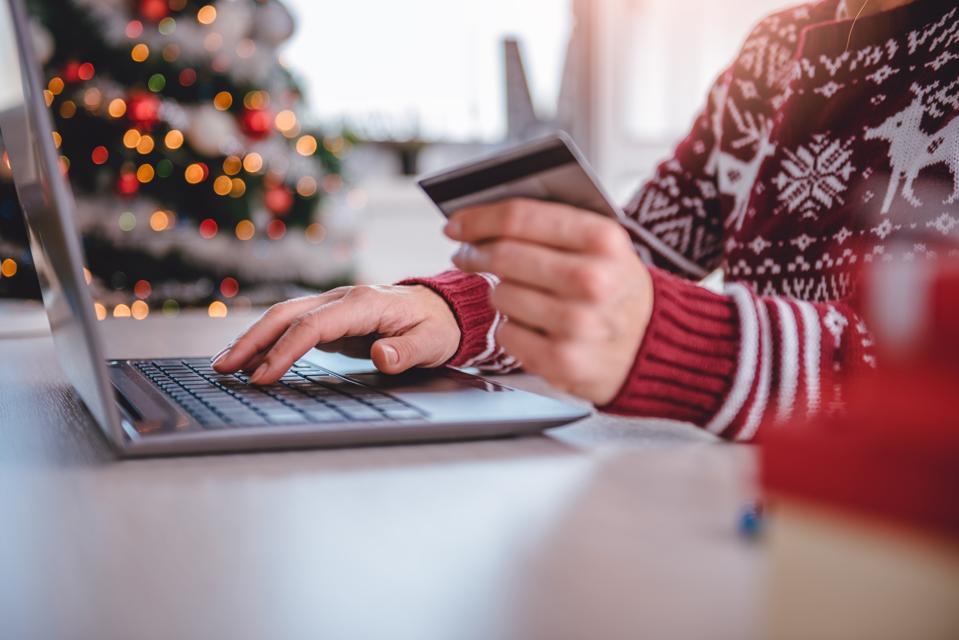 Woman holiday shopping online