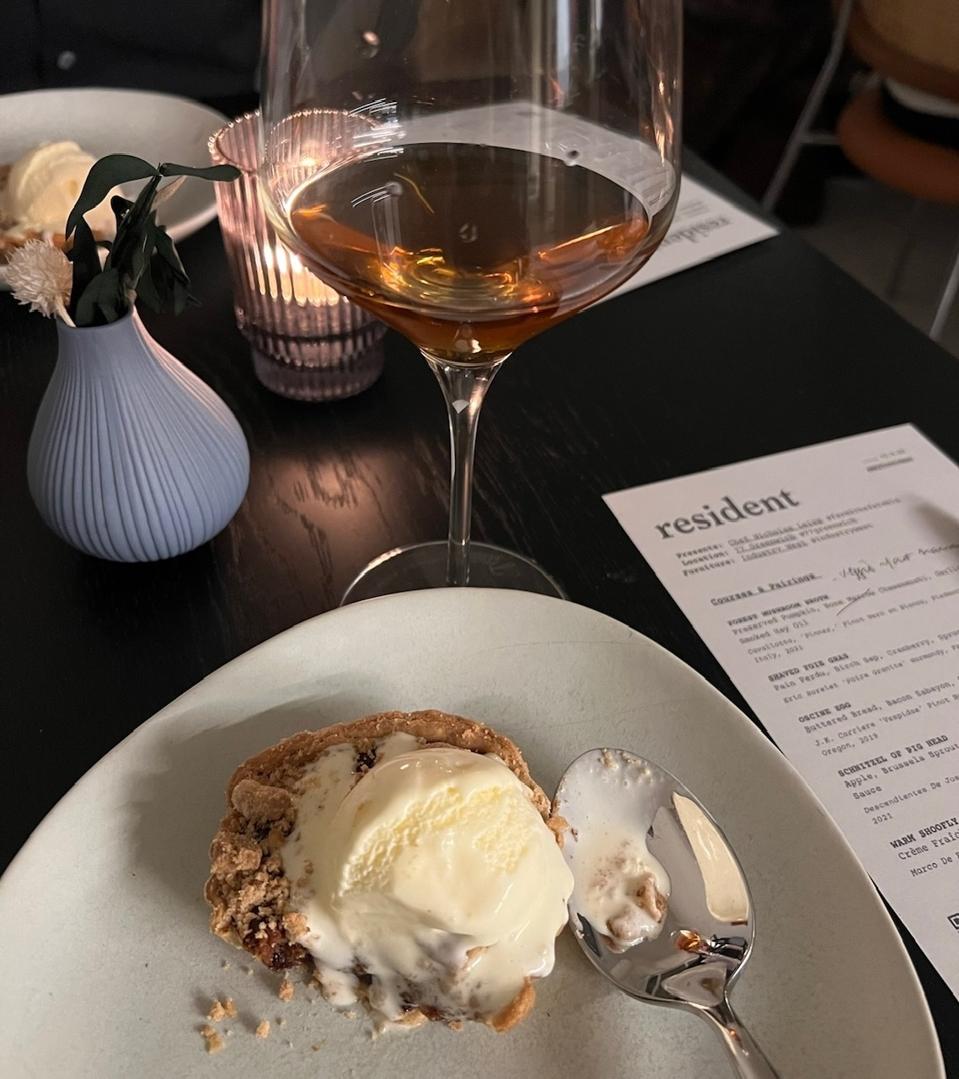 Resident Dinner via Vicki Denig