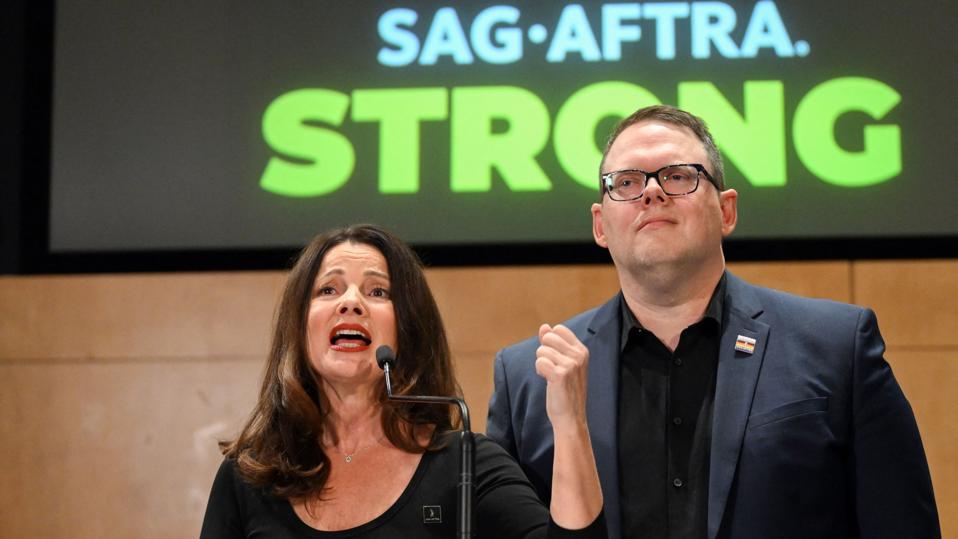 US-ENTERTAINMENT-CINEMA-TELEVISION-STRIKE