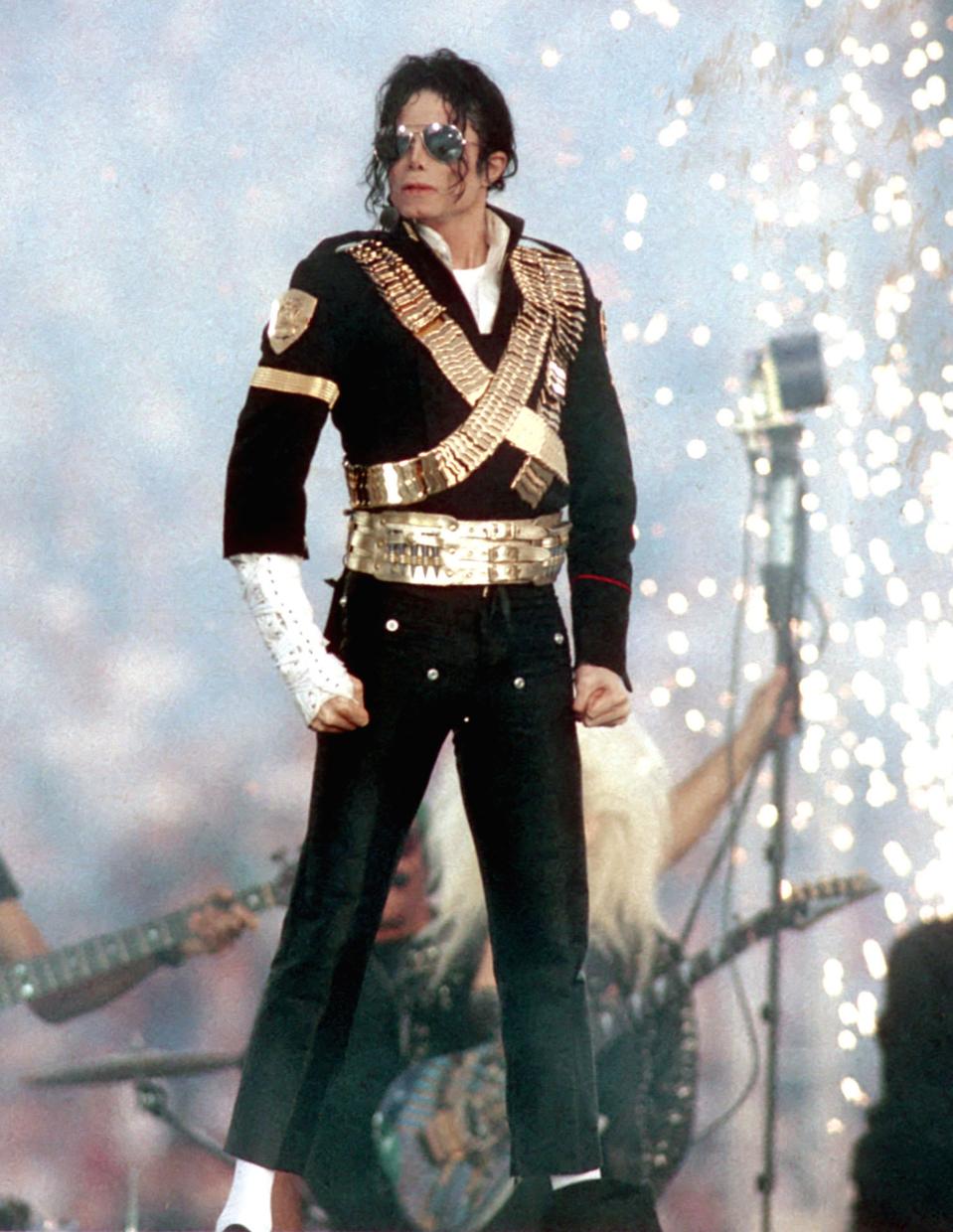 Michael Jackson Blocked From A No. 1 Return By A Fellow Pop Superstar