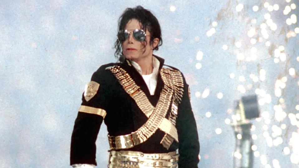 Michael Jackson Blocked From A No. 1 Return By A Fellow Pop Superstar