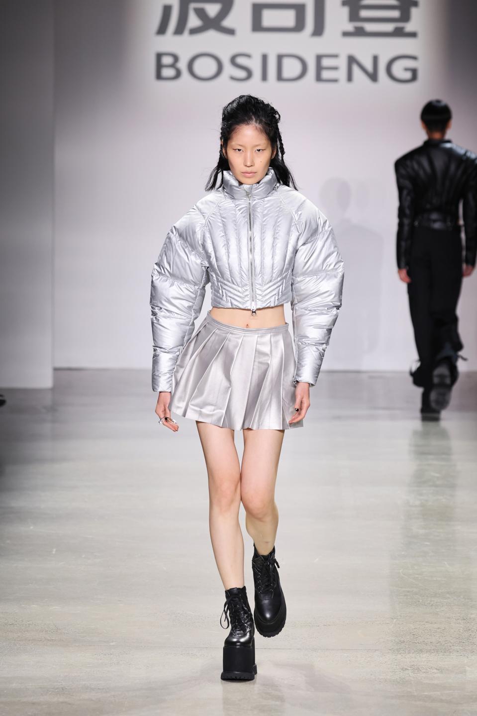 Chinese Billionaire’s Down Jacket Producer Bosideng Sees Profit Rise 25 ... image.